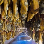 中国在拥有古老滑雪遗产的阿勒泰打造世界级滑雪胜地