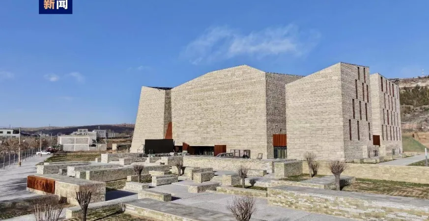 位于中国中部的殷秀商代文明博物馆去年接待了 180 万名游客。 6 1df0dd6e2ea44c33bdb963c8b6efcdf3 - CJ China
